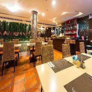 Hotel Lohas Residences Sukhumvit 2 4*