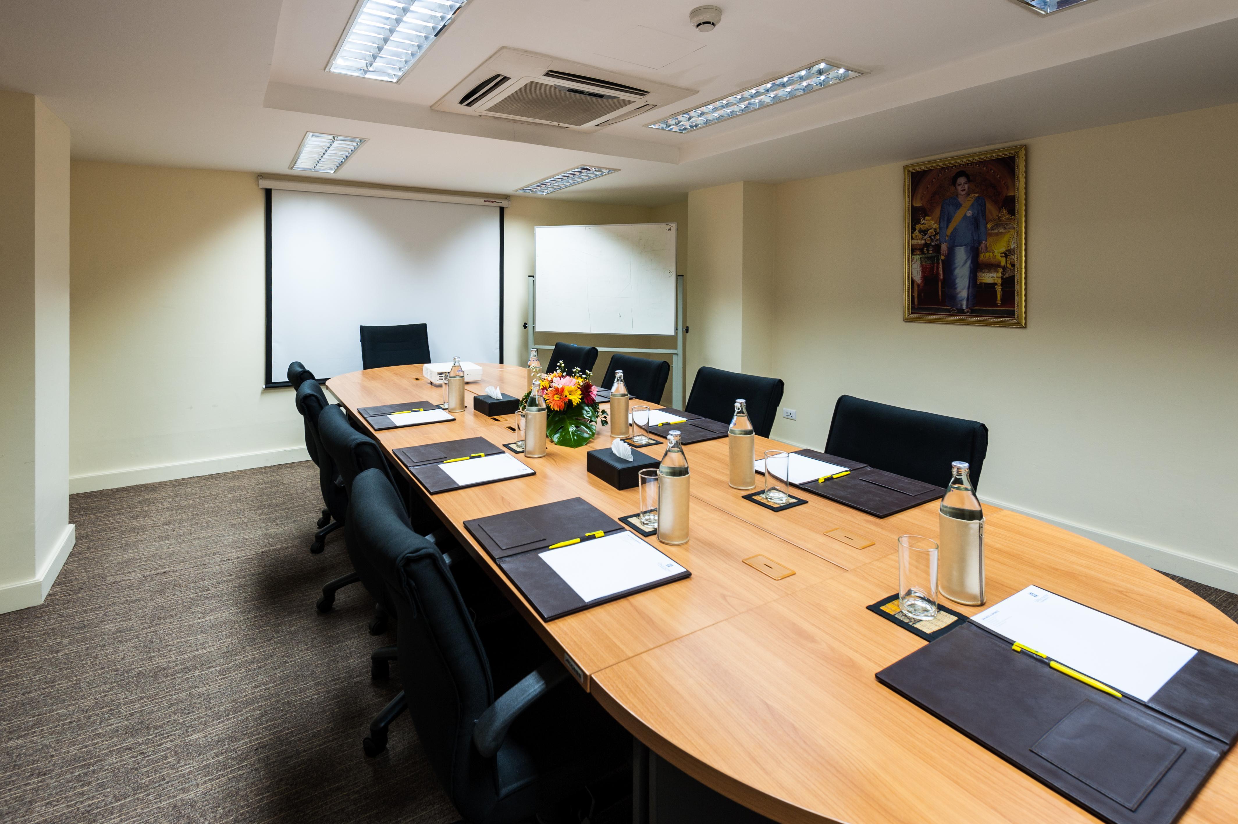 Lohas Residences Sukhumvit 2 Khách sạn 4*