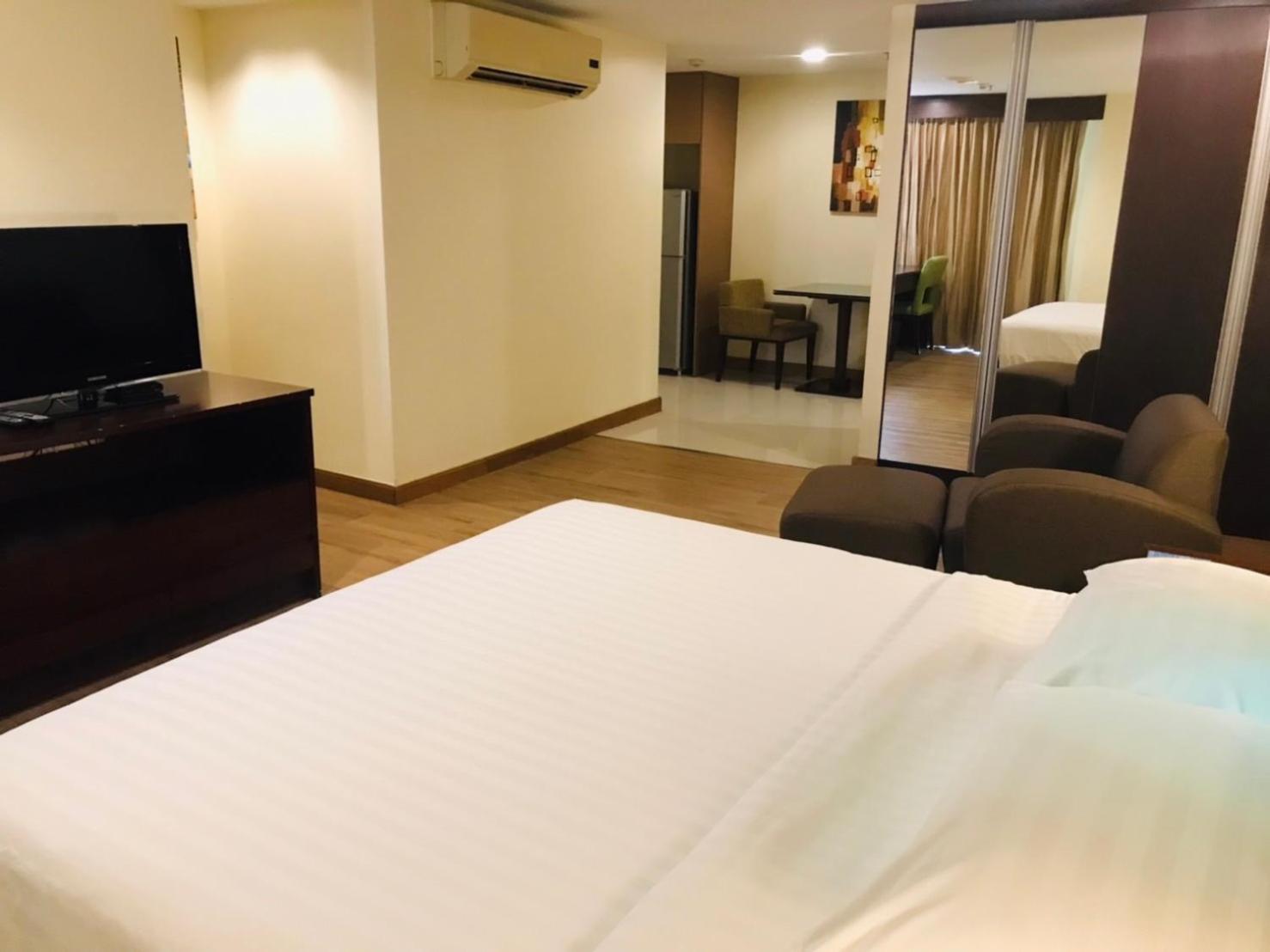 Khách sạn Lohas Residences Sukhumvit 2 4*
