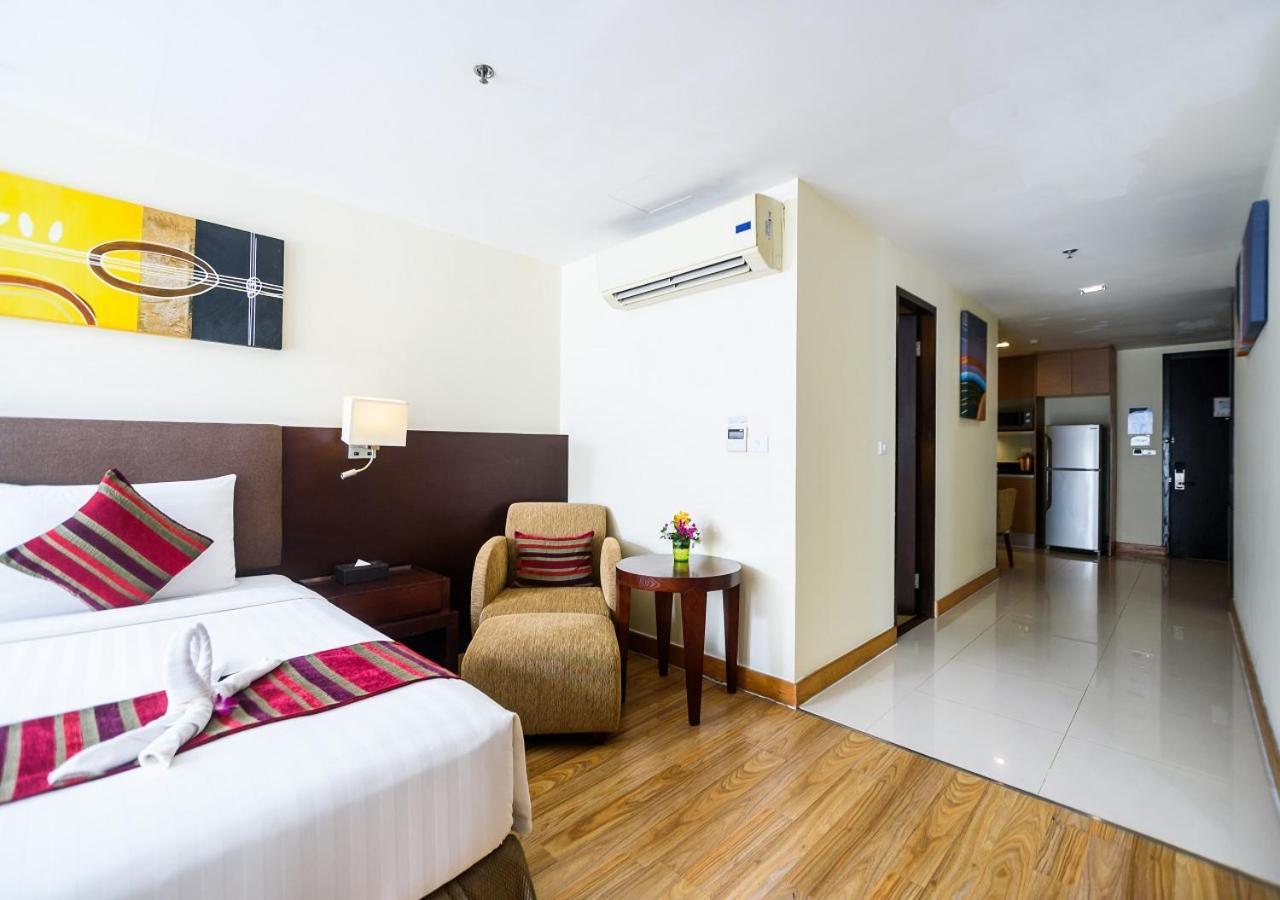 Lohas Residences Sukhumvit 2 Khách sạn